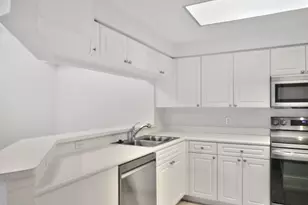 3018 Alcazar Pl, Palm Beach Gardens, FL 33410 - Photo 7