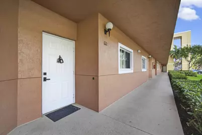 4723 Lucerne Lakes Boulevard E #612, Lake Worth, FL 33467 - Photo 1