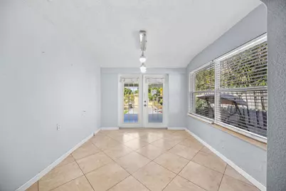 913 Bradley Court, West Palm Beach, FL 33405 - Photo 15