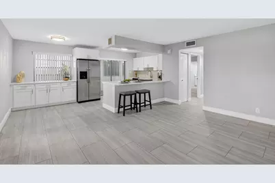 450 Piedmont J #450, Delray Beach, FL 33484 - Photo 5