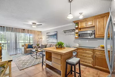 501 Greensward Lane #101-C, Delray Beach, FL 33445 - Photo 9