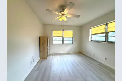 148 Coventry G, West Palm Beach, FL 33417 - Photo 11