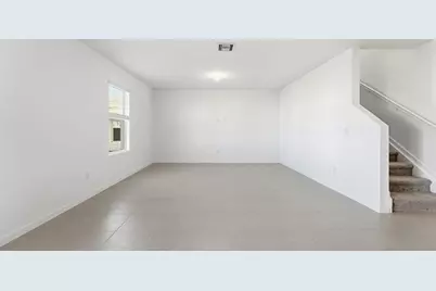 10761 NW Everbreeze Drive, Port Saint Lucie, FL 34987 - Photo 5