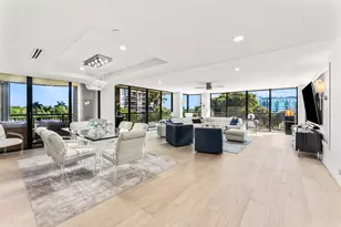 2427 Presidential Way, West Palm Beach, FL 33401 - Photo 1