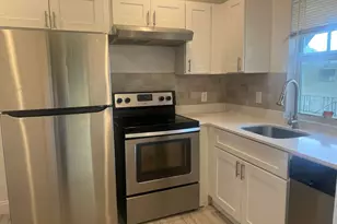 407 S Lakeside Dr, Lake Worth Beach, FL 33460 - Photo 9