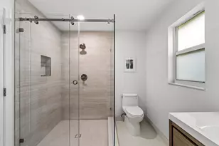 336 Venetian Dr, Delray Beach, FL 33483 - Photo 25