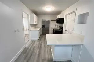 808 SW 33rd St, Palm City, FL 34990 - Photo 3