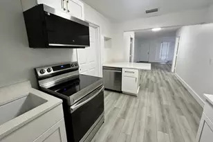 808 SW 33rd St, Palm City, FL 34990 - Photo 5