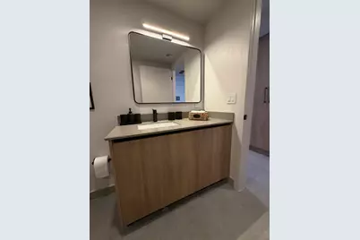 121 NE 5th Street #2309, Miami, FL 33132 - Photo 5