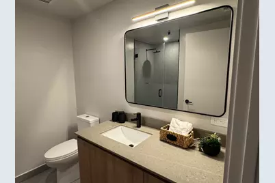 121 NE 5th Street #2309, Miami, FL 33132 - Photo 9