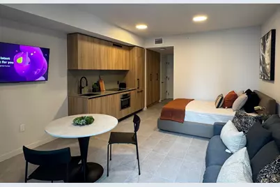 121 NE 5th Street #2309, Miami, FL 33132 - Photo 3