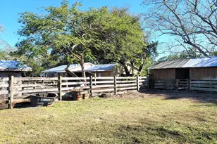 4362 W Midway Rd, Fort Pierce, FL 34981 - Photo 23