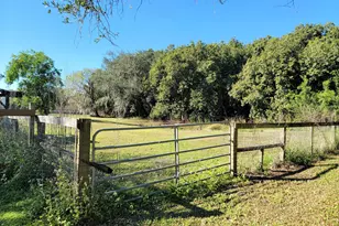 4362 W Midway Rd, Fort Pierce, FL 34981 - Photo 29