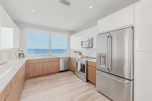 41 SW Seminole St, Stuart, FL 34994 - Photo 9