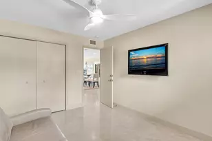 1005 Russell Dr, Boca Raton, FL 33487 - Photo 35