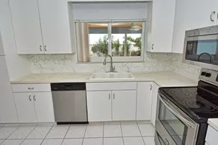 420 SE Streamlet Ave, Port Saint Lucie, FL 34983 - Photo 11