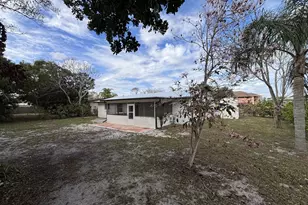 1160 SE 12th St, Stuart, FL 34996 - Photo 25