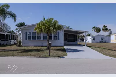 260 Camino Del Rio, Port Saint Lucie, FL 34952 - Photo 1