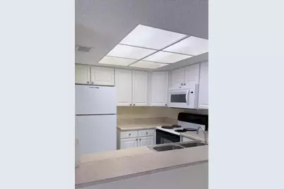 1526 SE Royal Green #L 107, Port Saint Lucie, FL 34952 - Photo 9