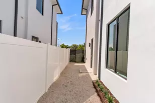 235 NE 11th St, Delray Beach, FL 33444 - Photo 43