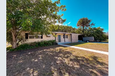 140 SE Prima Vista Boulevard, Port Saint Lucie, FL 34983 - Photo 3