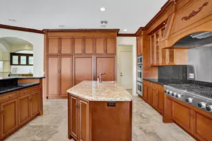2330 NE 31st Ct, Lighthouse Point, FL 33064 - Photo 15