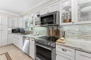 1403 Indian Rd E, West Palm Beach, FL 33406 - Photo 13