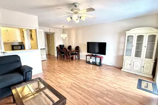 122 Oakridge I, Deerfield Beach, FL 33442 - Photo 3