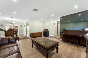 7410 Venetian Way, West Palm Beach, FL 33406 - Photo 9