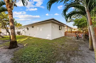 7410 Venetian Way, Lake Clarke Shores, FL 33406 - Photo 45