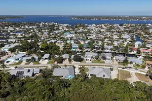 1610 SW Dyer Point Rd, Palm City, FL 34990 - Photo 33