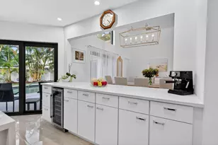 349 Seneca Ln, Boca Raton, FL 33487 - Photo 21