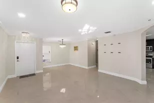 6384 Adriatic Way, West Palm Beach, FL 33413 - Photo 9