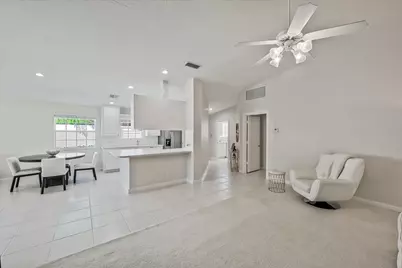 5063 Magnolia Bay Circle, Palm Beach Gardens, FL 33418 - Photo 7