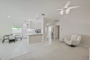 5063 Magnolia Bay Cir, Palm Beach Gardens, FL 33418 - Photo 7