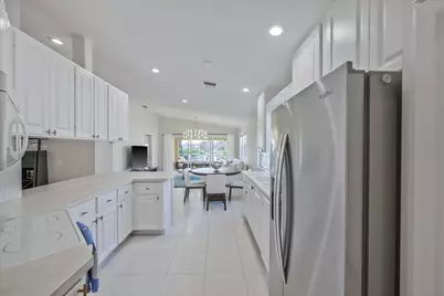 5063 Magnolia Bay Circle, Palm Beach Gardens, FL 33418 - Photo 11