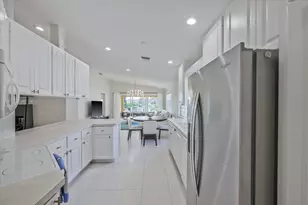 5063 Magnolia Bay Cir, Palm Beach Gardens, FL 33418 - Photo 11