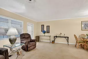 2070 Newport Q, Deerfield Beach, FL 33442 - Photo 7