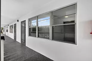 2070 Newport Q, Deerfield Beach, FL 33442 - Photo 3