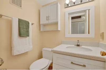 2070 Newport Q, Deerfield Beach, FL 33442 - Photo 13