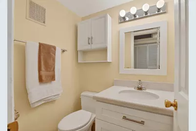2070 Newport Q, Deerfield Beach, FL 33442 - Photo 15