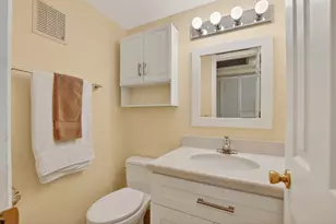 2070 Newport Q, Deerfield Beach, FL 33442 - Photo 15