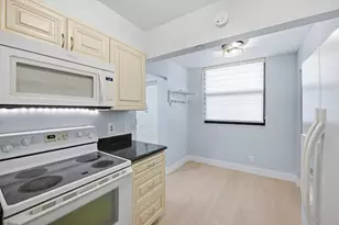 2070 Homewood Blvd, Delray Beach, FL 33445 - Photo 7