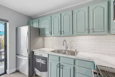 6061 SE Riverboat Drive #825, Stuart, FL 34997 - Photo 25