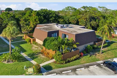 6061 SE Riverboat Drive #825, Stuart, FL 34997 - Photo 1