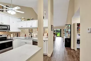 410 Buttonwood Pl, Boca Raton, FL 33431 - Photo 9