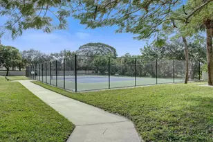 410 Buttonwood Pl, Boca Raton, FL 33431 - Photo 45