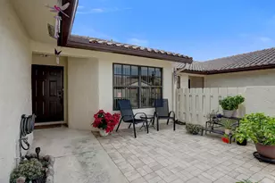 410 Buttonwood Pl, Boca Raton, FL 33431 - Photo 3