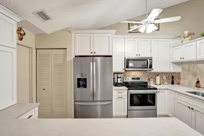 410 Buttonwood Place, Boca Raton, FL 33431 - Photo 9