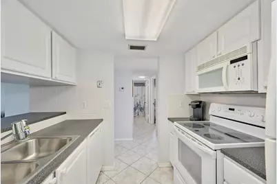 835 18th Street #712, Vero Beach, FL 32960 - Photo 11